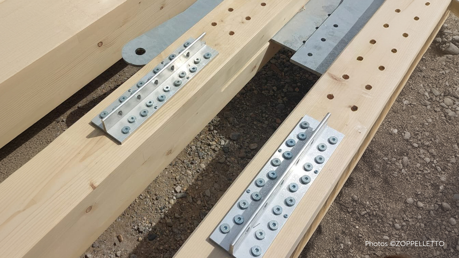ALUMEGA - Il connettore a scomparsa per strutture post and beam ad alta resistenza