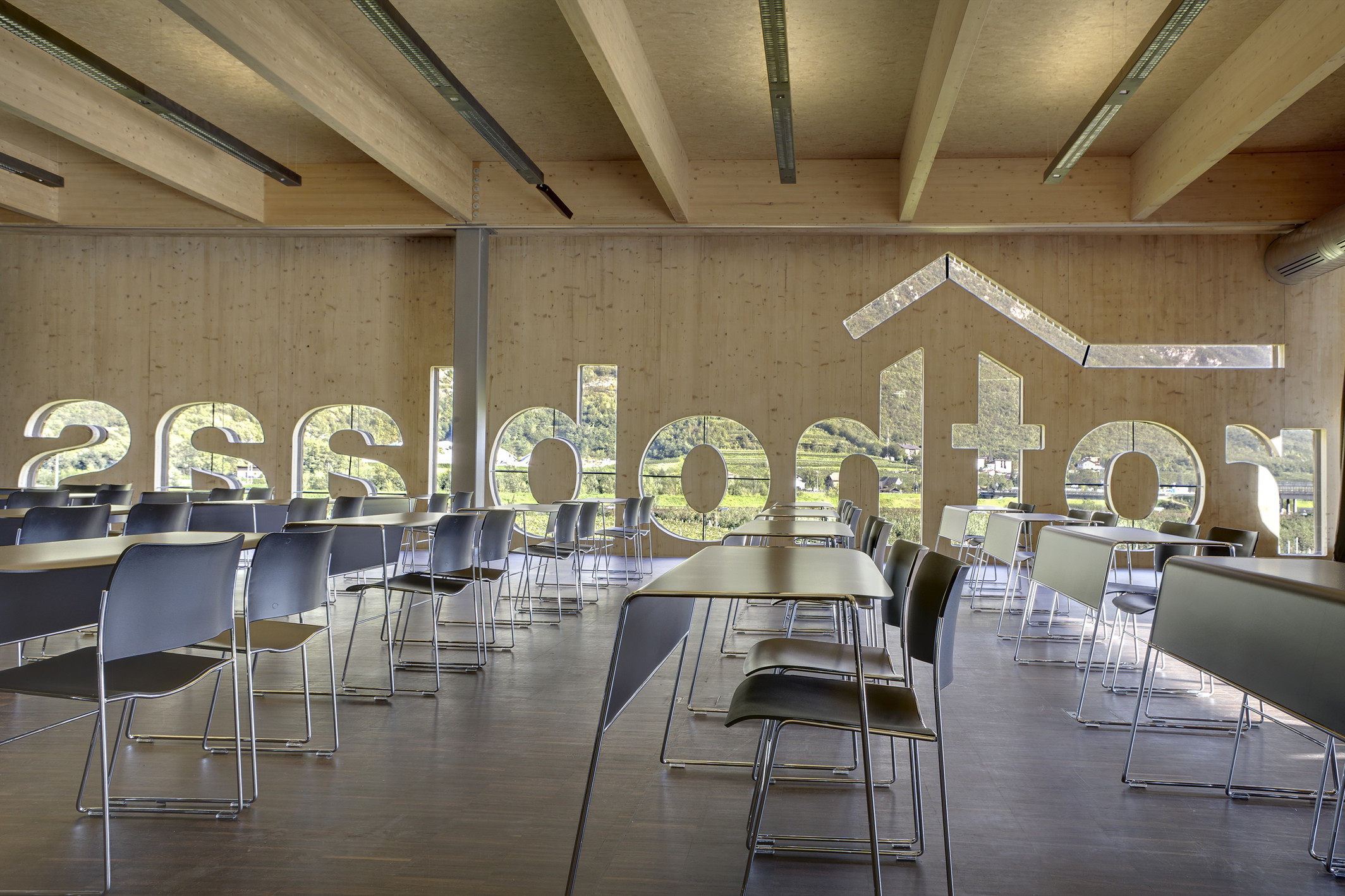 BIKE AND LEARN – DESIGN OF TIMBER STRUCTURES