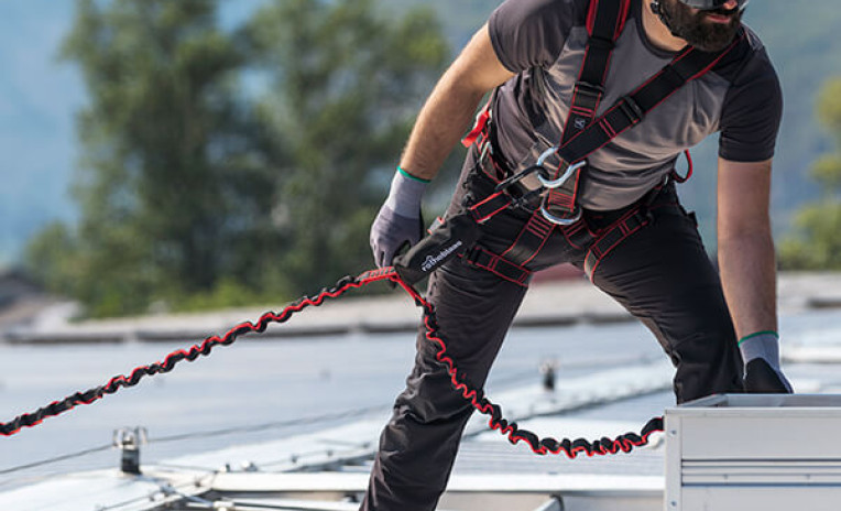 CURSO PARA INSTALADORES DE SISTEMAS ANTICAÍDAS - URUGUAY